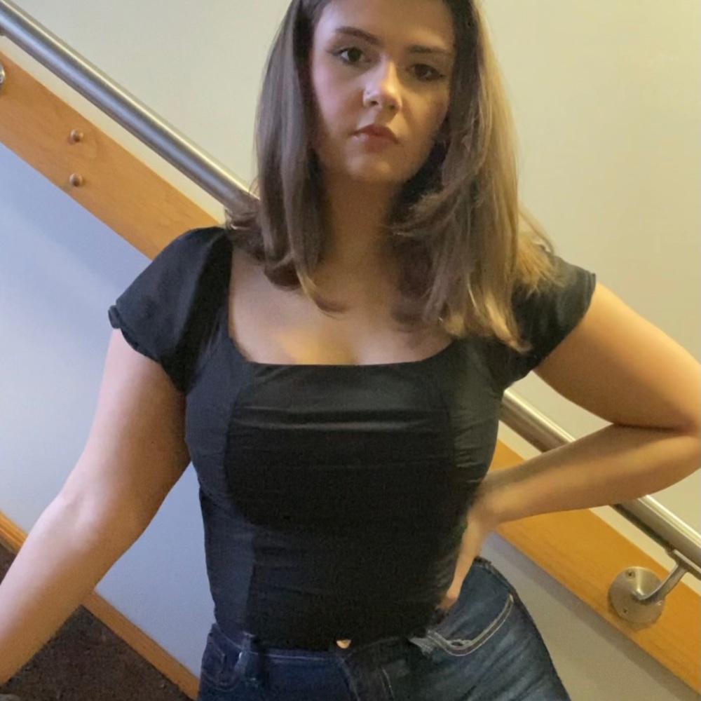 Meet your Posher, Noelia